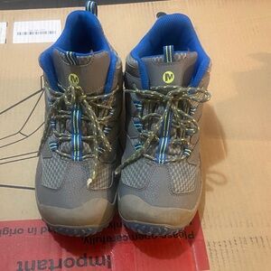 Merrell Chameleon 7 Mid Gray Hiking Shoes